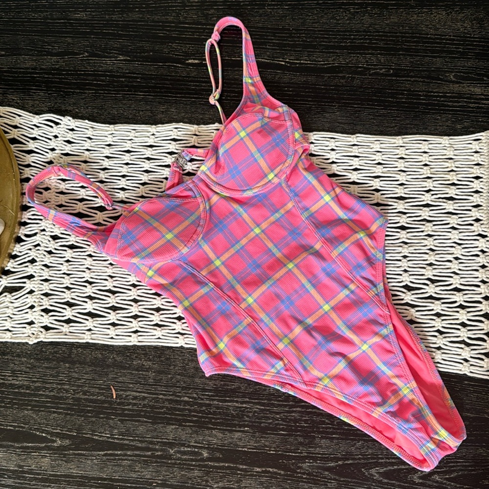 👙 SWIM 👙